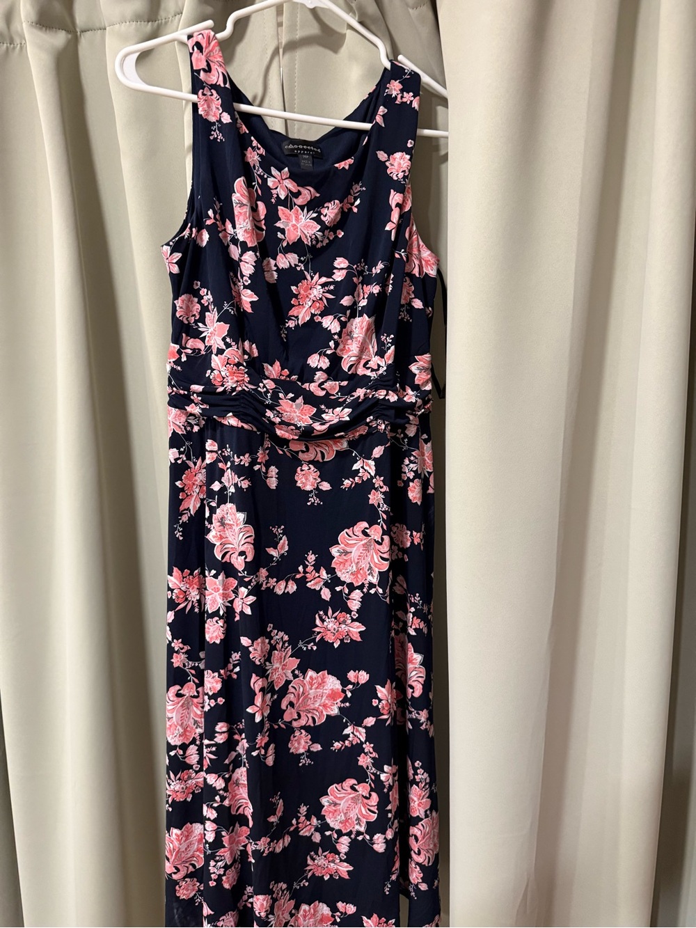 Sleeveless Navy Maxi Dress with Pink Floral Print and Twisted Waist